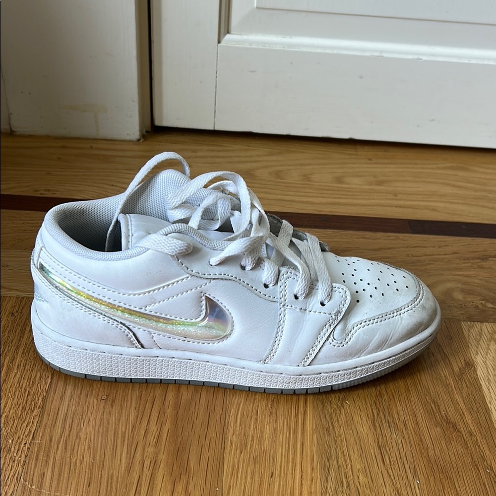 Air Jordan 1 Low “Glitter Swoosh”